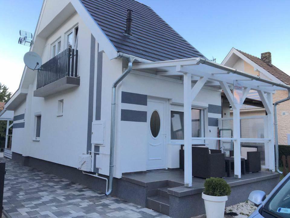 Rita Apartmanház Bük Exterior foto